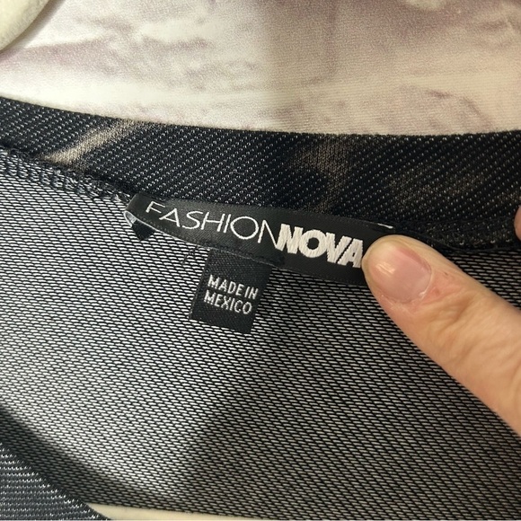 Fashion Nova Cropped Safety Pin Top - Picture 9 of 12